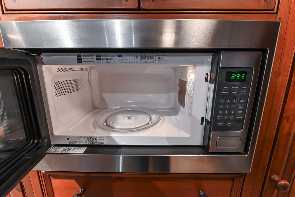 Premier Traditional Kitchen with Stainless Steel Island, Desk Area & Appliances