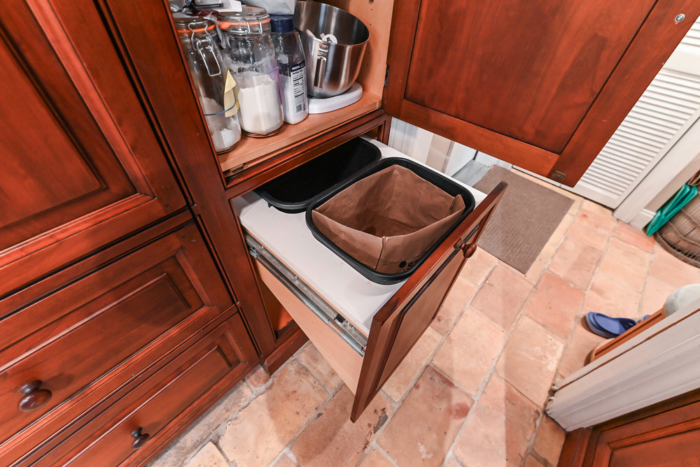 Premier Traditional Kitchen with Stainless Steel Island, Desk Area & Appliances