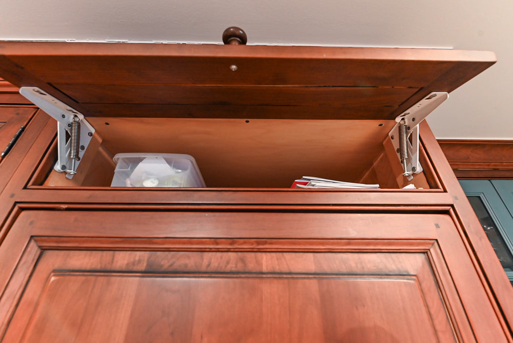 Premier Traditional Kitchen with Stainless Steel Island, Desk Area & Appliances