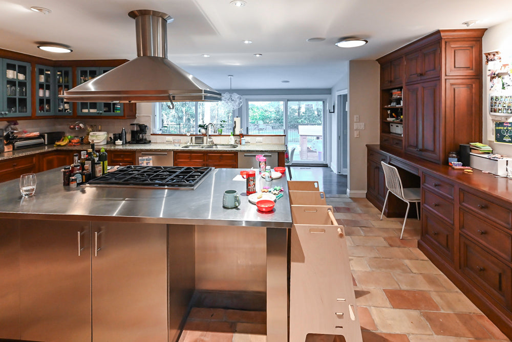 Premier Traditional Kitchen with Stainless Steel Island, Desk Area & Appliances