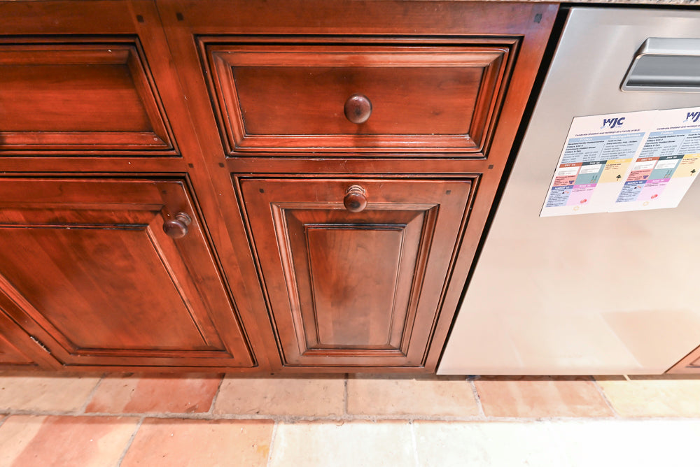 Premier Traditional Kitchen with Stainless Steel Island, Desk Area & Appliances