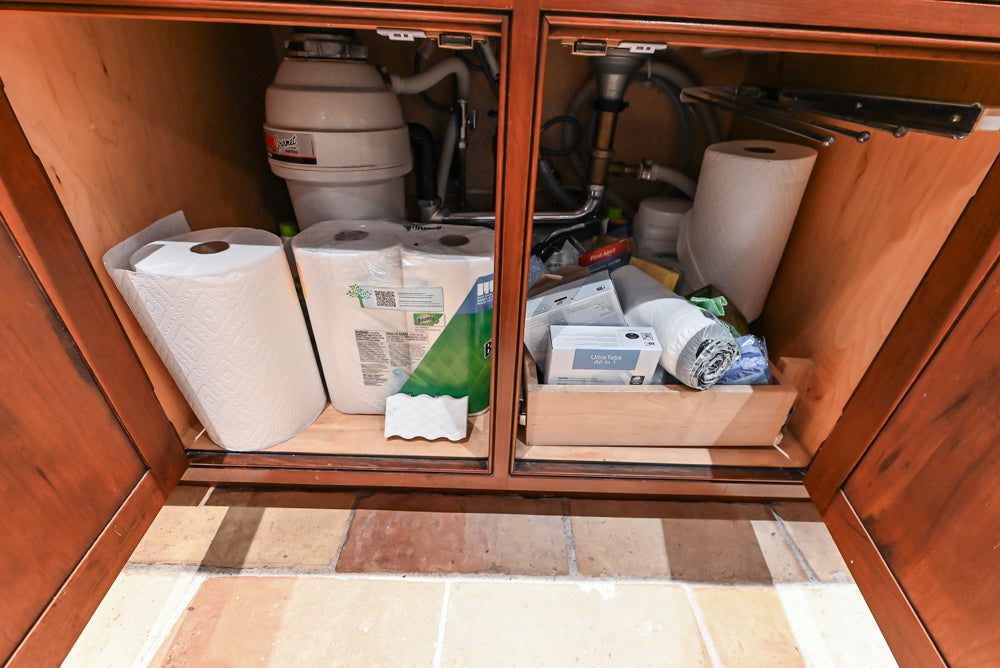 Premier Traditional Kitchen with Stainless Steel Island, Desk Area & Appliances