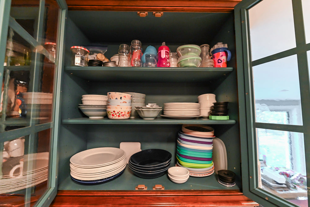 Premier Traditional Kitchen with Stainless Steel Island, Desk Area & Appliances