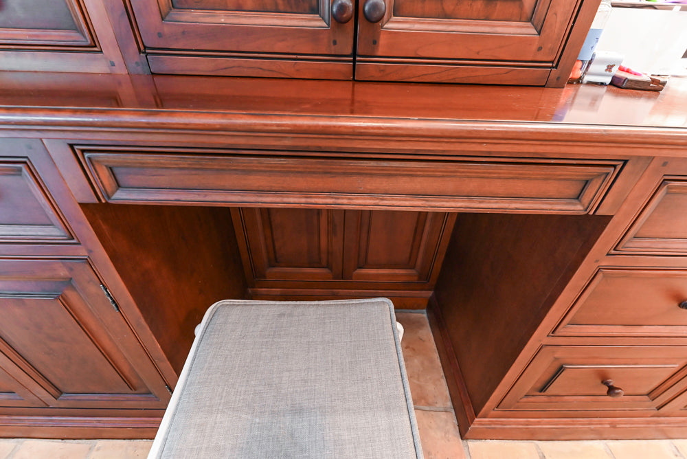 Premier Traditional Kitchen with Stainless Steel Island, Desk Area & Appliances