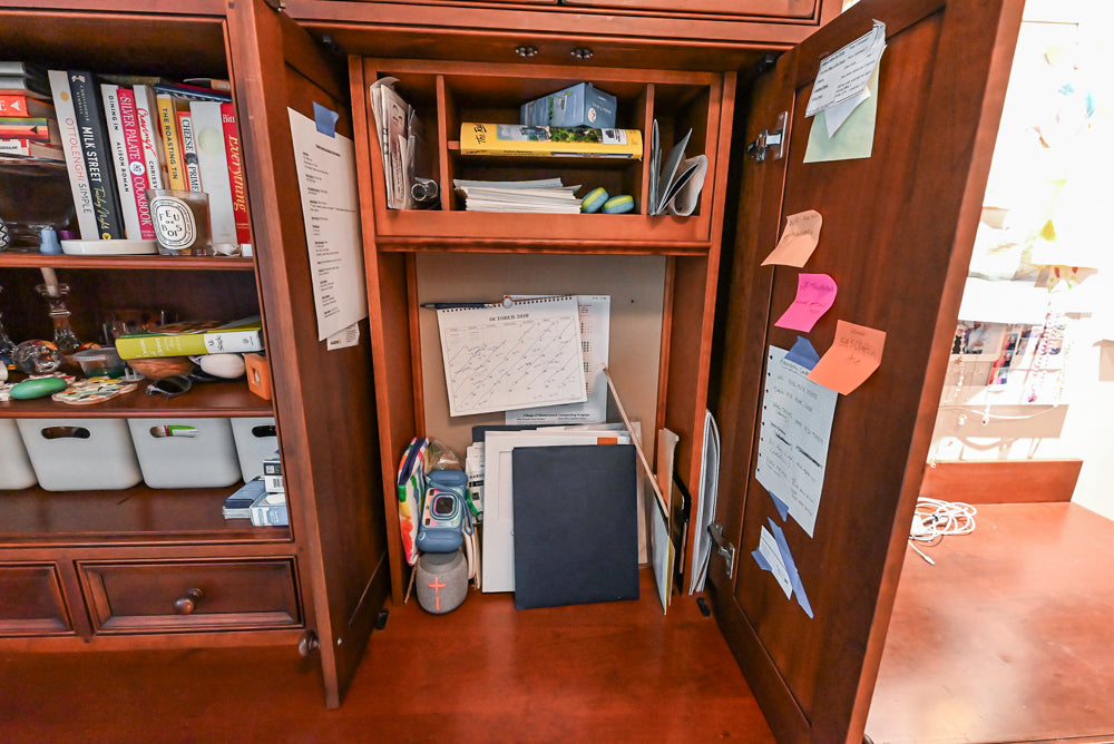 Premier Traditional Kitchen with Stainless Steel Island, Desk Area & Appliances