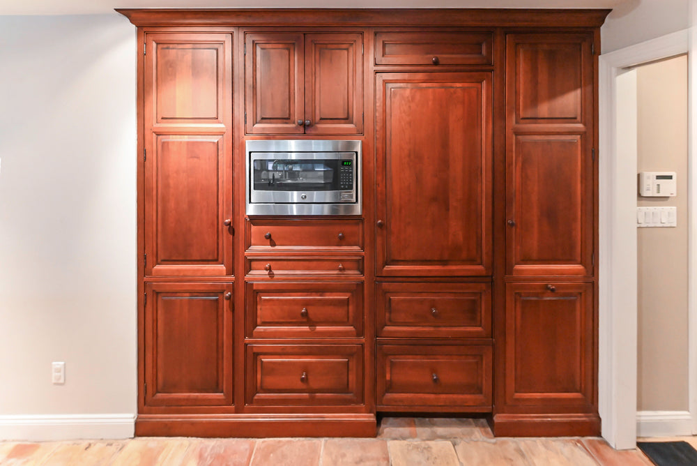 Premier Traditional Kitchen with Stainless Steel Island, Desk Area & Appliances