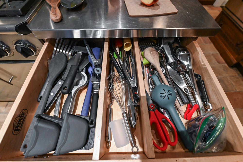 Premier Traditional Kitchen with Stainless Steel Island, Desk Area & Appliances