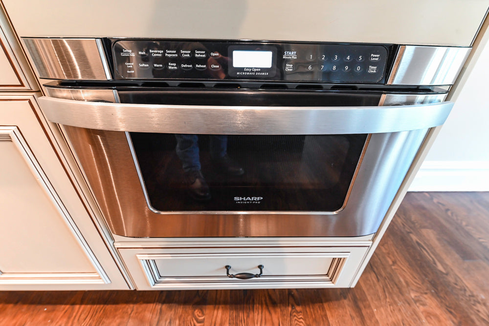 Kitchen Craft Traditional White Kitchen with Island, Granite Countertops & Appliances
