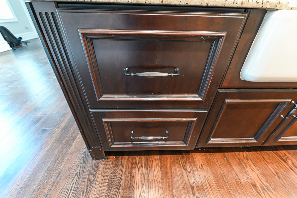 Kitchen Craft Traditional White Kitchen with Island, Granite Countertops & Appliances