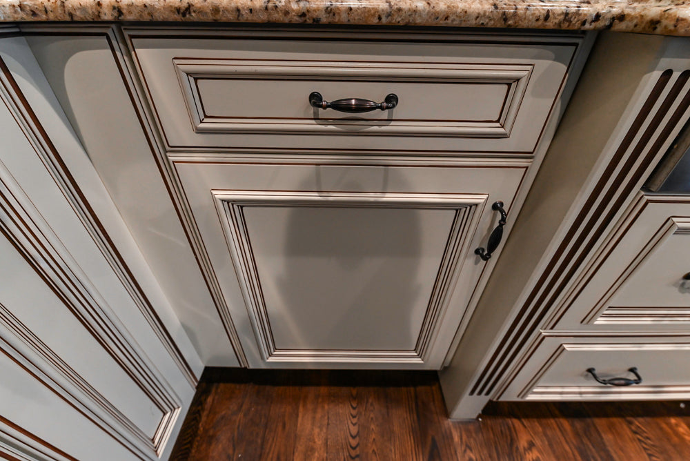 Kitchen Craft Traditional White Kitchen with Island, Granite Countertops & Appliances