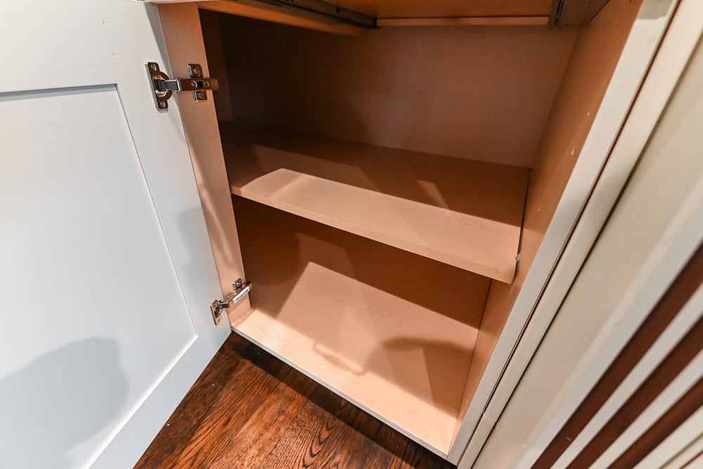 Kitchen Craft Traditional White Kitchen with Island, Granite Countertops & Appliances