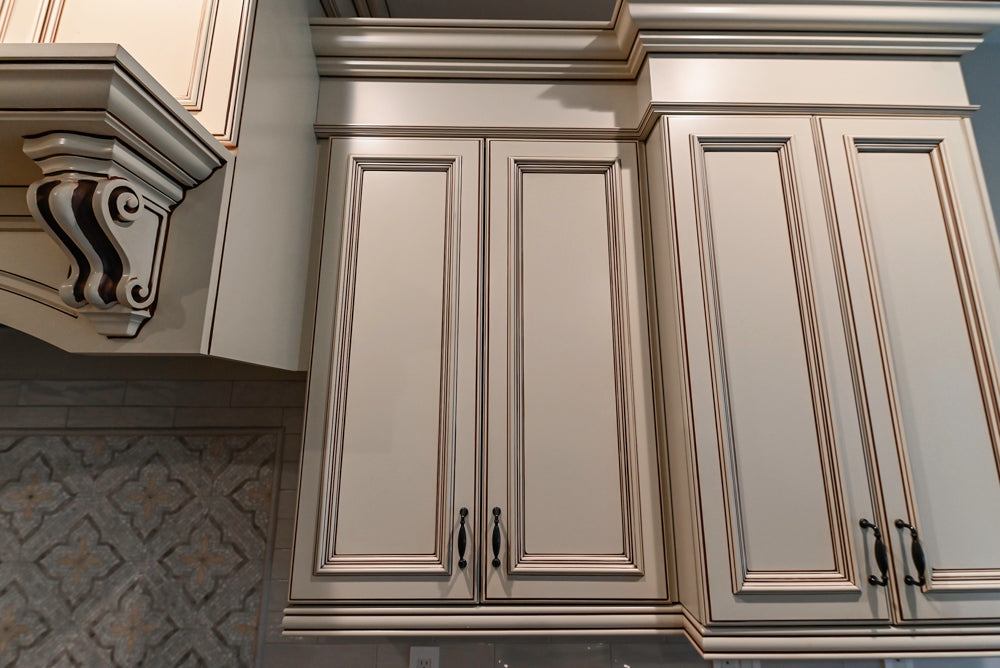 Kitchen Craft Traditional White Kitchen with Island, Granite Countertops & Appliances