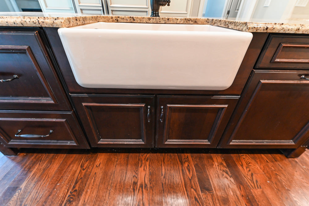 Kitchen Craft Traditional White Kitchen with Island, Granite Countertops & Appliances