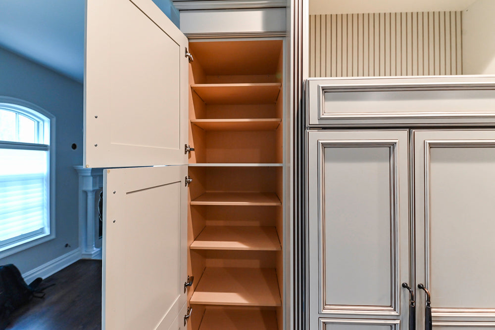 Kitchen Craft Traditional White Kitchen with Island, Granite Countertops & Appliances