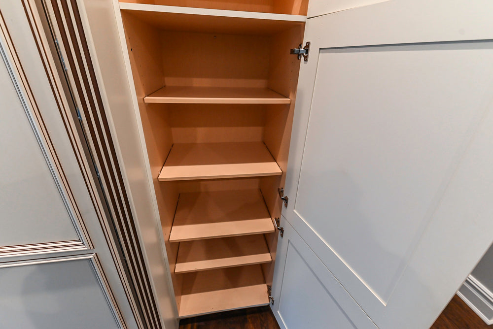 Kitchen Craft Traditional White Kitchen with Island, Granite Countertops & Appliances