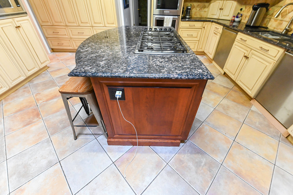 Millbrook Custom Traditional Cream Kitchen with Island, Granite Countertops & Appliances