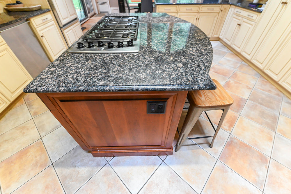 Millbrook Custom Traditional Cream Kitchen with Island, Granite Countertops & Appliances