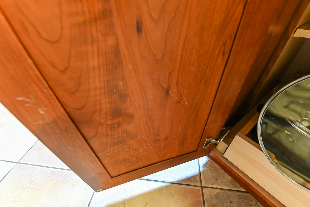 Millbrook Custom Traditional Cream Kitchen with Island, Granite Countertops & Appliances