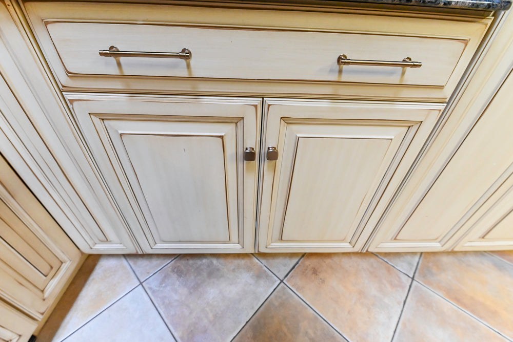 Millbrook Custom Traditional Cream Kitchen with Island, Granite Countertops & Appliances
