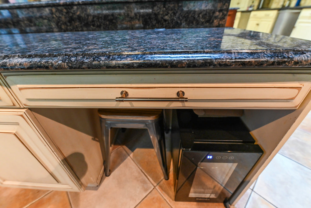 Millbrook Custom Traditional Cream Kitchen with Island, Granite Countertops & Appliances