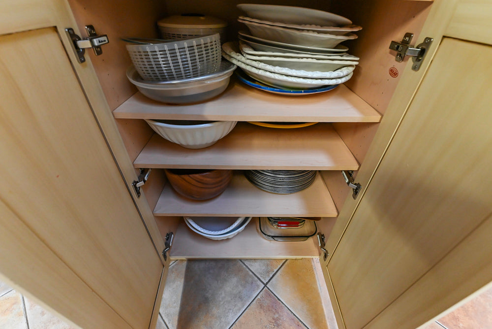 Millbrook Custom Traditional Cream Kitchen with Island, Granite Countertops & Appliances