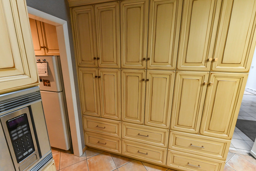 Millbrook Custom Traditional Cream Kitchen with Island, Granite Countertops & Appliances