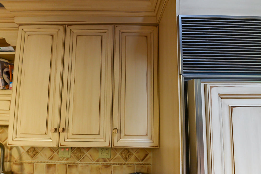 Millbrook Custom Traditional Cream Kitchen with Island, Granite Countertops & Appliances