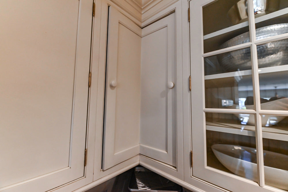 Heritage Traditional Creamy White Kitchen with Island, Marble Countertops and Appliances