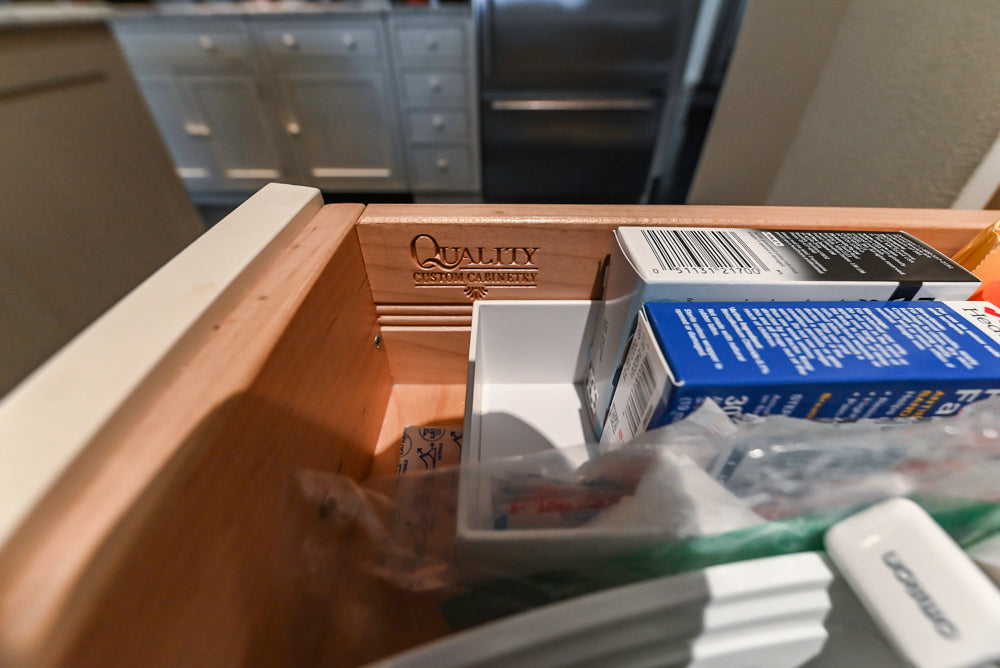 Heritage Traditional Creamy White Kitchen with Island, Marble Countertops and Appliances