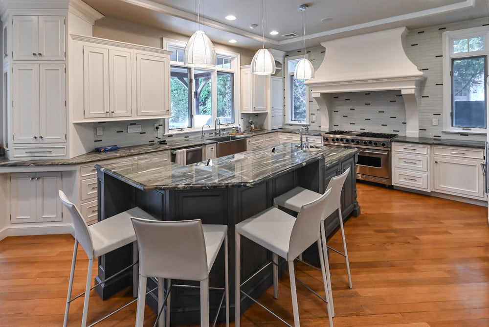 Kountry Kraft Traditional White Kitchen with Island, Granite Countertops & Appliances