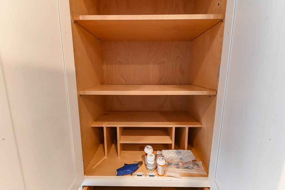 Kountry Kraft Traditional White Kitchen with Island, Granite Countertops & Appliances