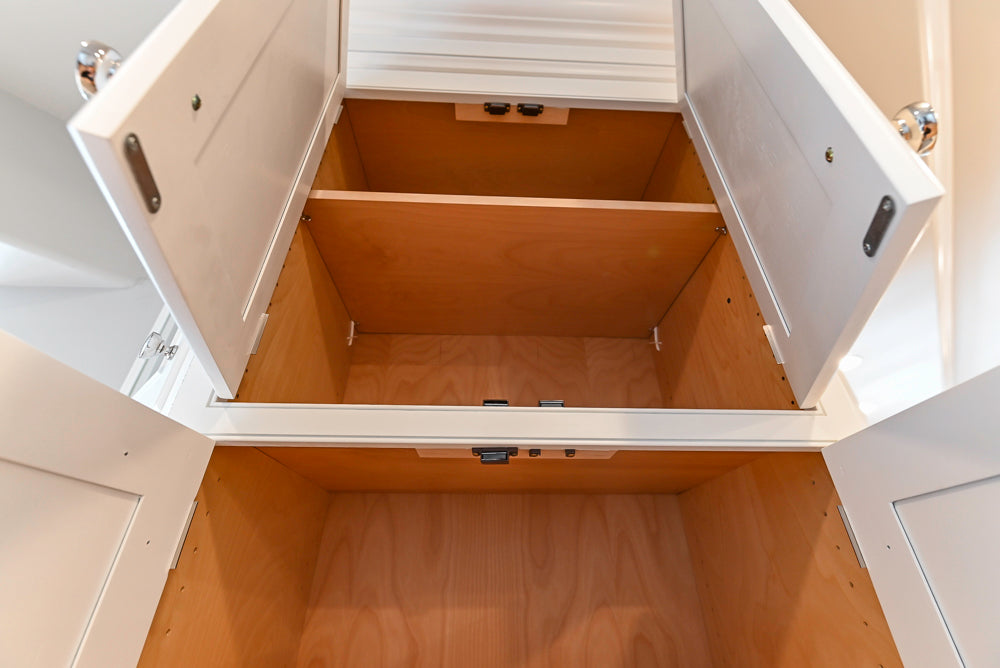 Kountry Kraft Traditional White Kitchen with Island, Granite Countertops & Appliances