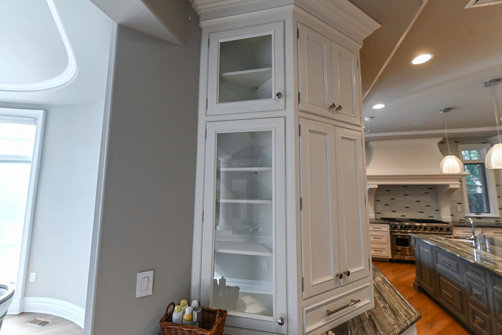 Kountry Kraft Traditional White Kitchen with Island, Granite Countertops & Appliances