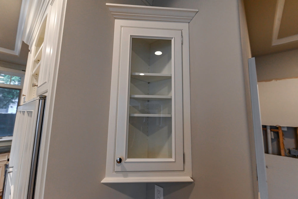 Kountry Kraft Traditional White Kitchen with Island, Granite Countertops & Appliances