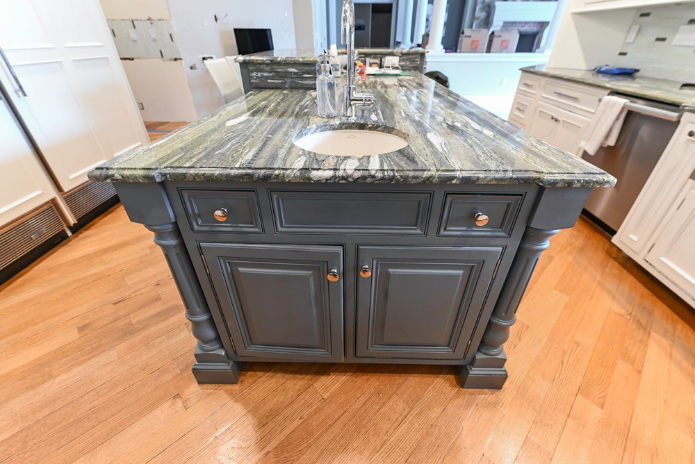 Kountry Kraft Traditional White Kitchen with Island, Granite Countertops & Appliances