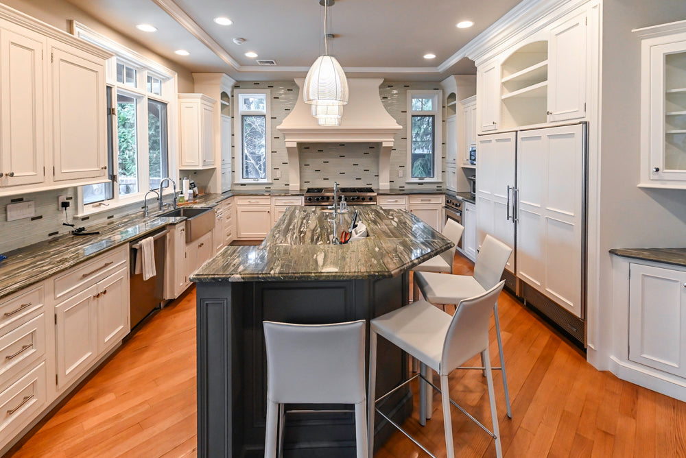 Kountry Kraft Traditional White Kitchen with Island, Granite Countertops & Appliances