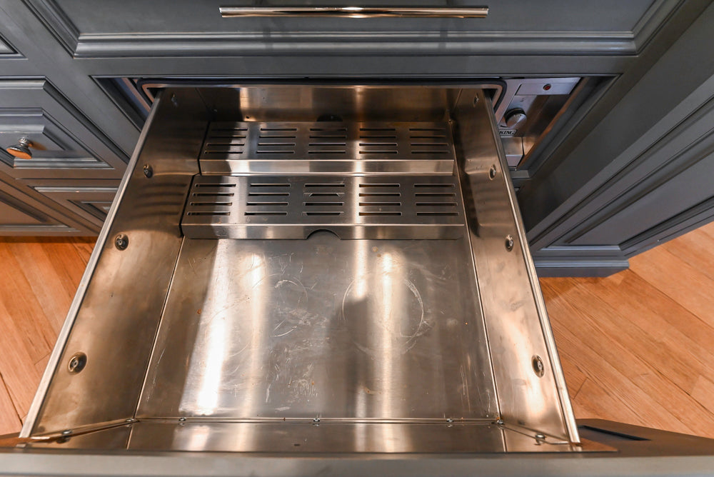 Kountry Kraft Traditional White Kitchen with Island, Granite Countertops & Appliances