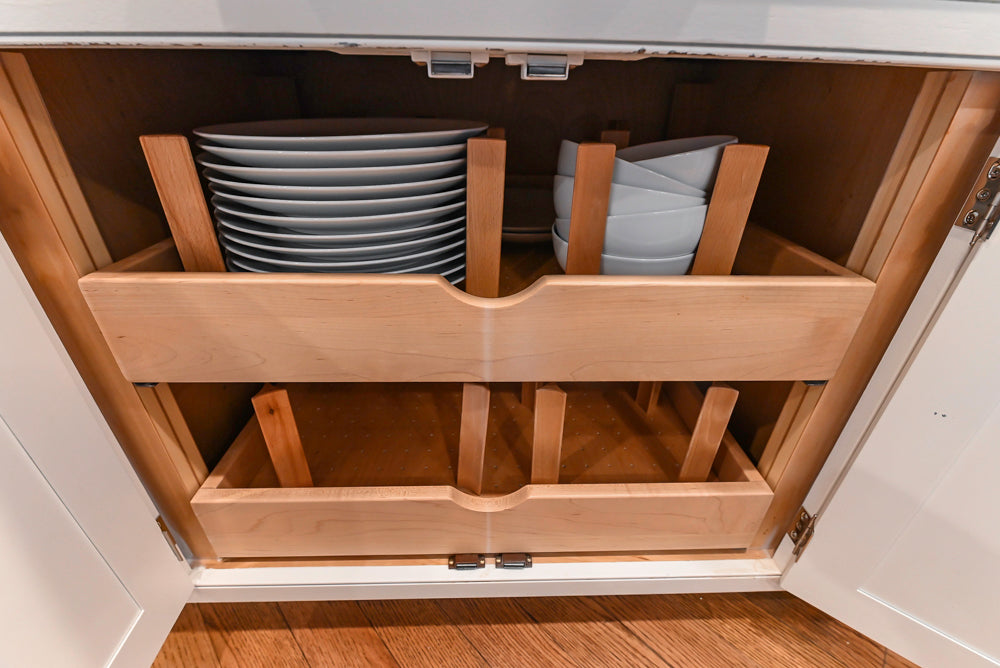 Kountry Kraft Traditional White Kitchen with Island, Granite Countertops & Appliances