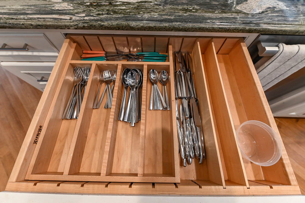 Kountry Kraft Traditional White Kitchen with Island, Granite Countertops & Appliances