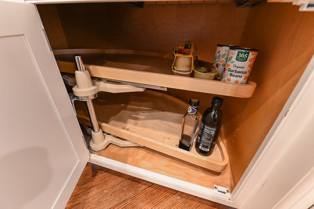 Kountry Kraft Traditional White Kitchen with Island, Granite Countertops & Appliances