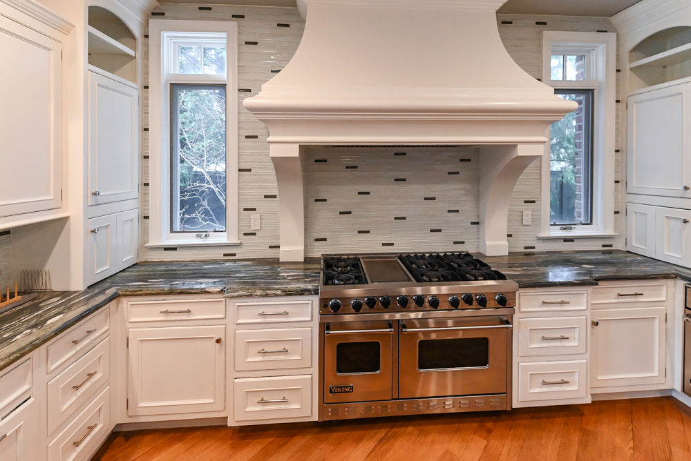 Kountry Kraft Traditional White Kitchen with Island, Granite Countertops & Appliances