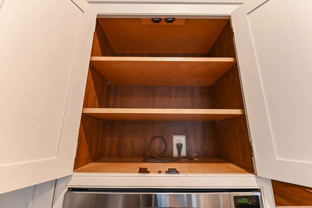 Kountry Kraft Traditional White Kitchen with Island, Granite Countertops & Appliances