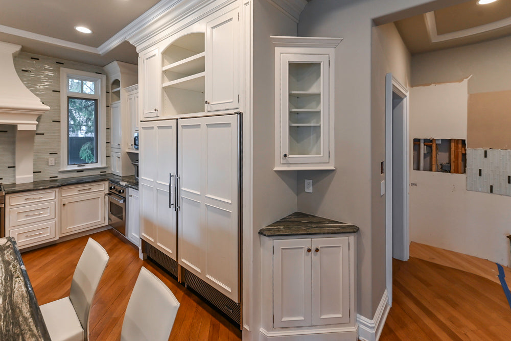 Kountry Kraft Traditional White Kitchen with Island, Granite Countertops & Appliances