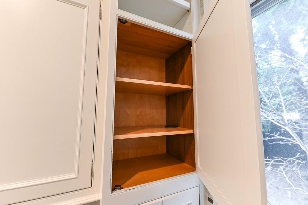 Kountry Kraft Traditional White Kitchen with Island, Granite Countertops & Appliances