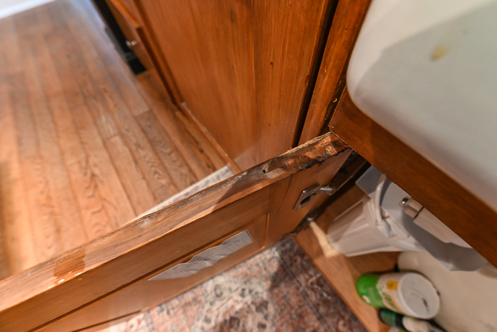 Traditional Cream Kitchen with Island, Wet Bar, Marble Countertops & Appliances