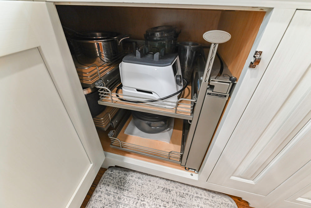 Canterbury Traditional White Kitchen with Island, Marble Countertops and La Cornue Range with Matching Hood