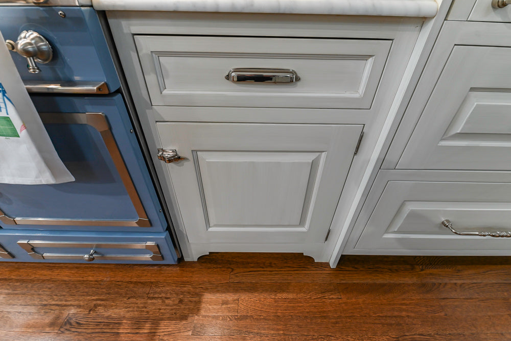 Canterbury Traditional White Kitchen with Island, Marble Countertops and La Cornue Range with Matching Hood