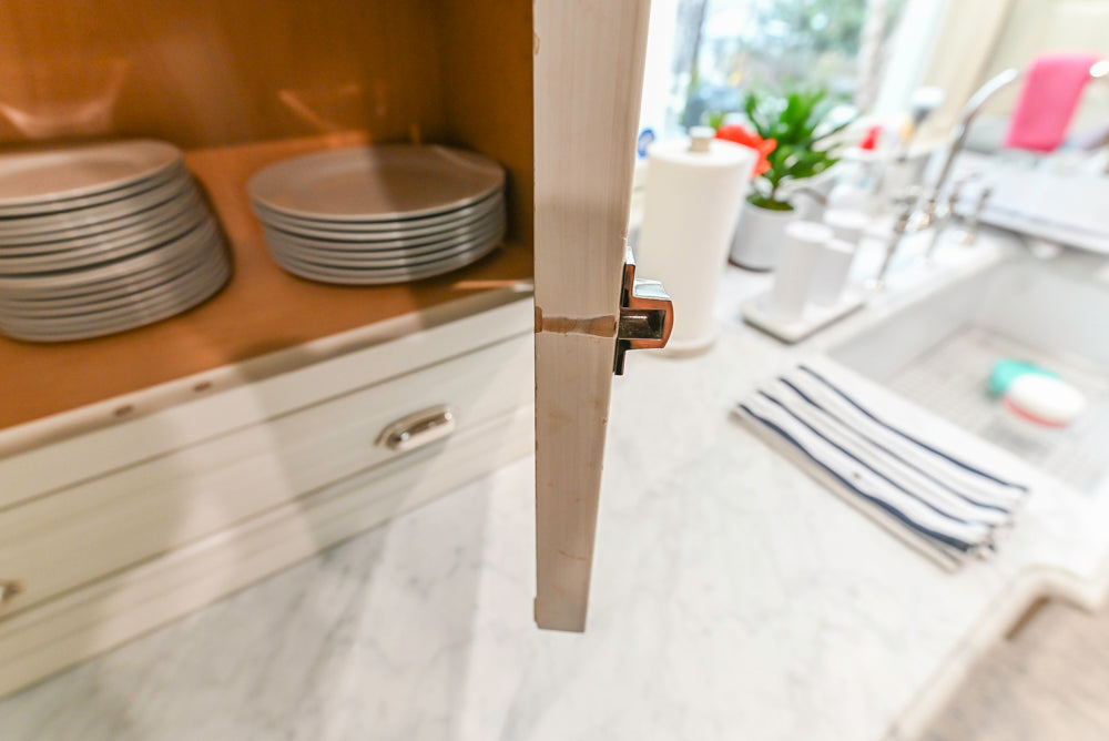 Canterbury Traditional White Kitchen with Island, Marble Countertops and La Cornue Range with Matching Hood