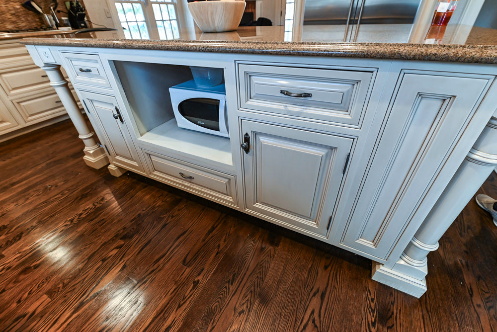 Salerno Traditional Cream Kitchen with Island, Desk Area and Appliances