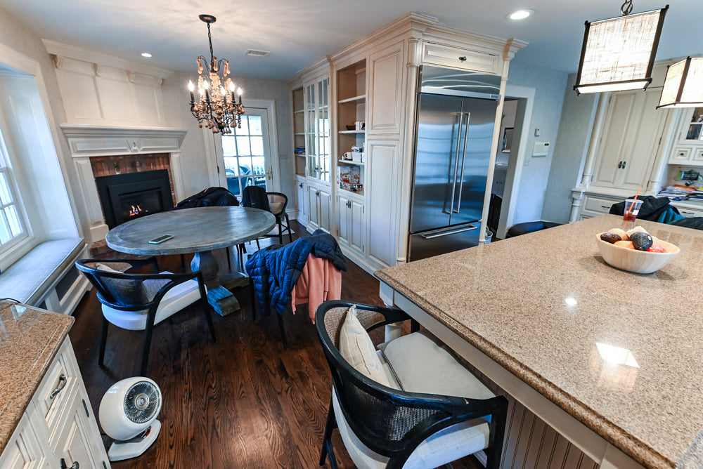 Salerno Traditional Cream Kitchen with Island, Desk Area and Appliances